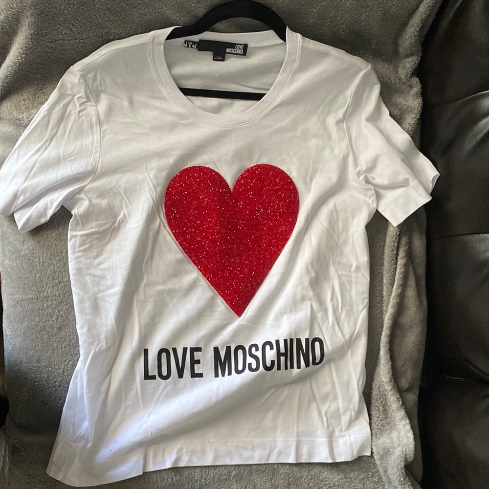 Love moschino shirt